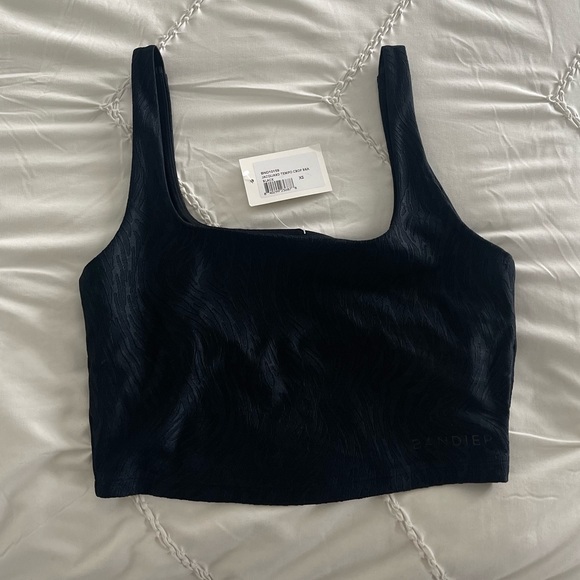 Black Bandier Workout Bra Top - Picture 2 of 5